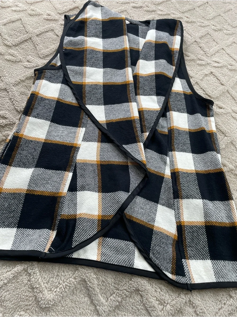 Cato‎ Black White & Gold Plaid Open Front Vest~ Sz medium~ Business Casual